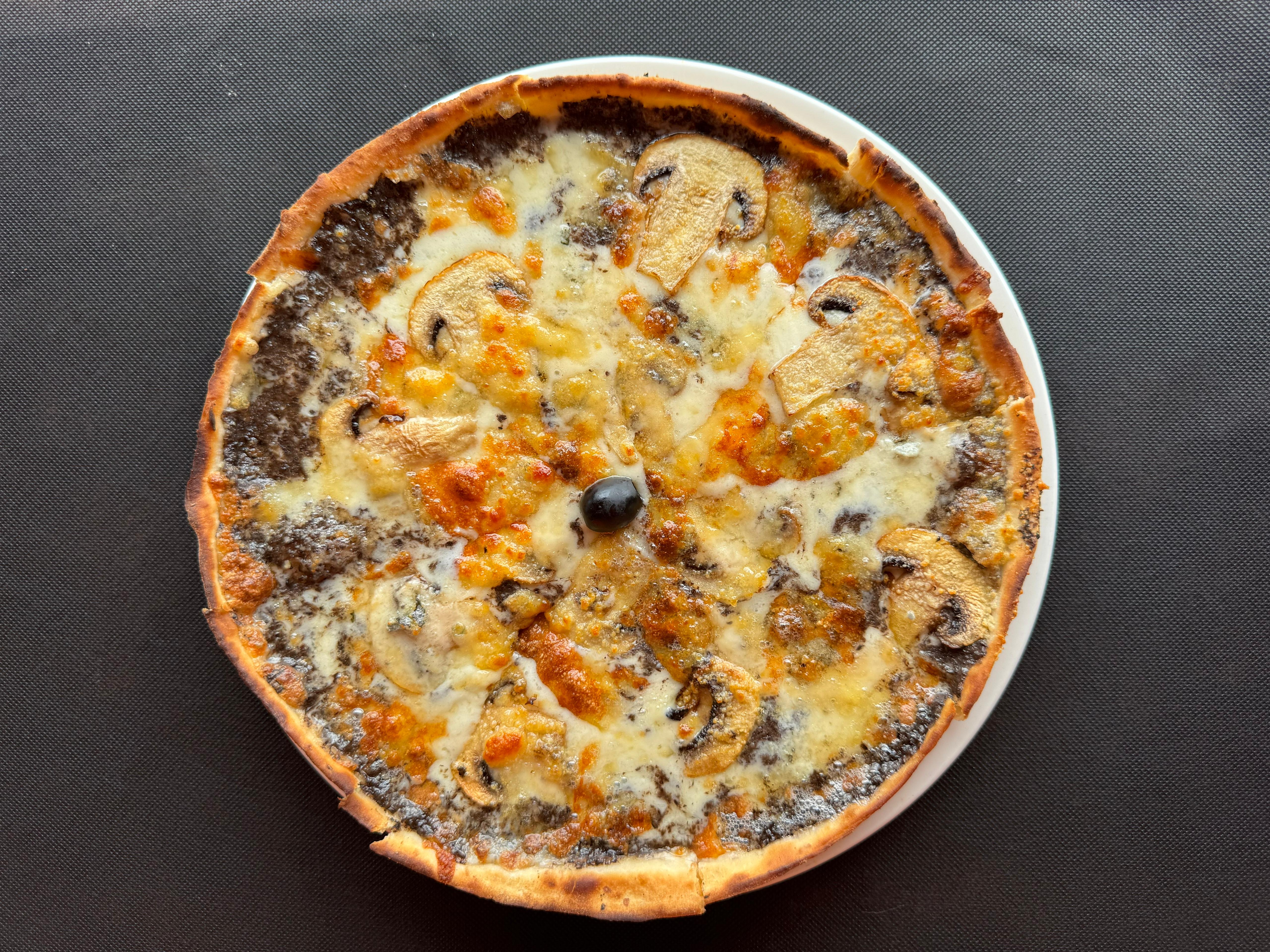 PIZZA TARTUFA